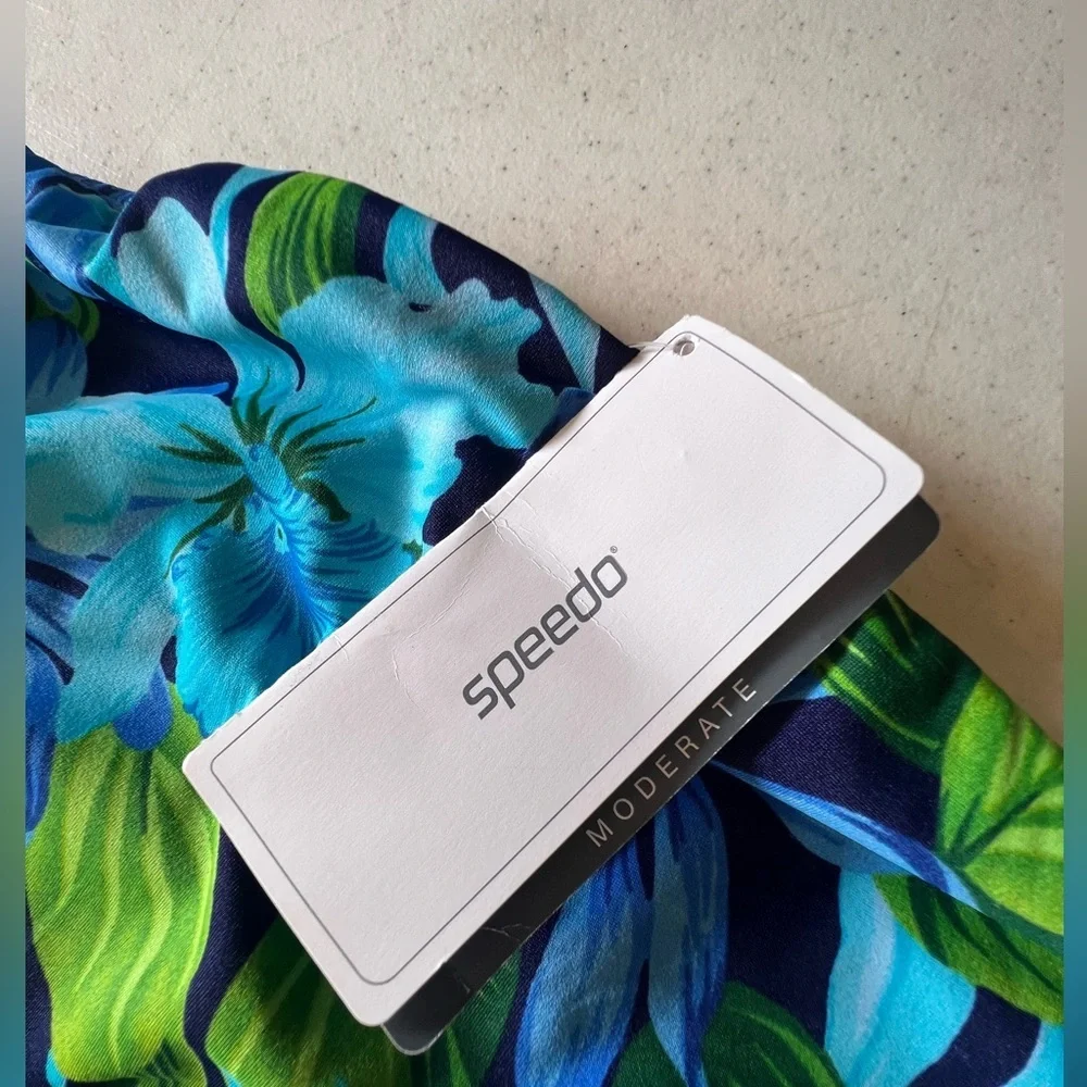 SPEEDO WOMAN’S SIZE 12 BLUE & GREEN FLORAL ONE-PIECE SWIMSUIT.  NWT  NOT PADDED